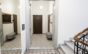 Cracwow K8 No.2 Apartment